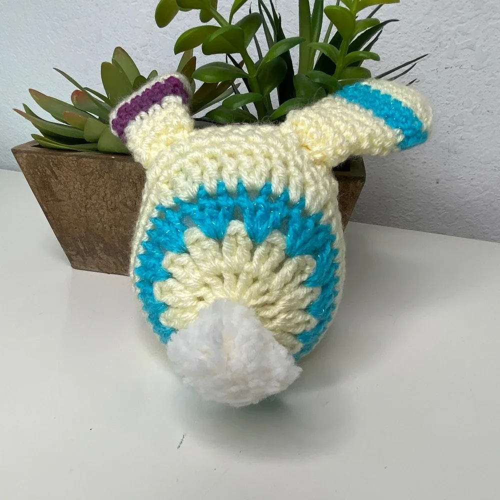 N/A crocheted bunny